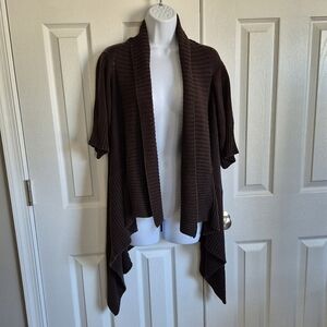 Banana Republic brown half sleeve cotton asymmetrical hem sweater women's medium